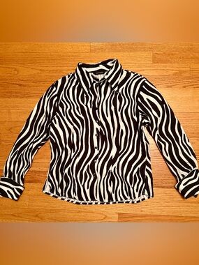 Samuel Dong Black & White Animal
Print Appliquéd Stripes Shirt - Size Large